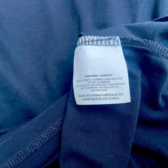 Converse Navy Blue and Red Men's T-Shirt new with tags size S - Picture 4 of 10